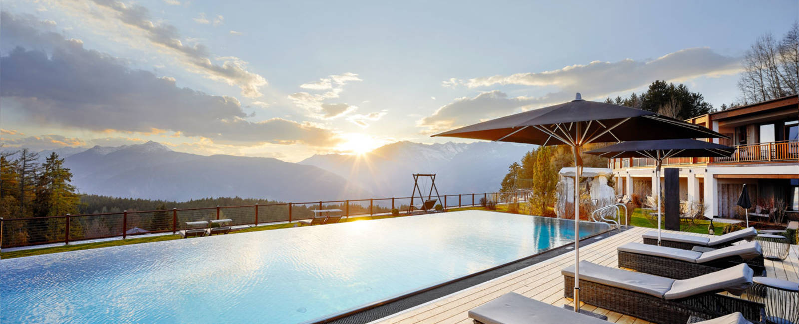  Die Besten Hotels Südtirols 

Die Besten Hotels Südtirols 2022 stehen fest. Wir gratulieren herzlich!

